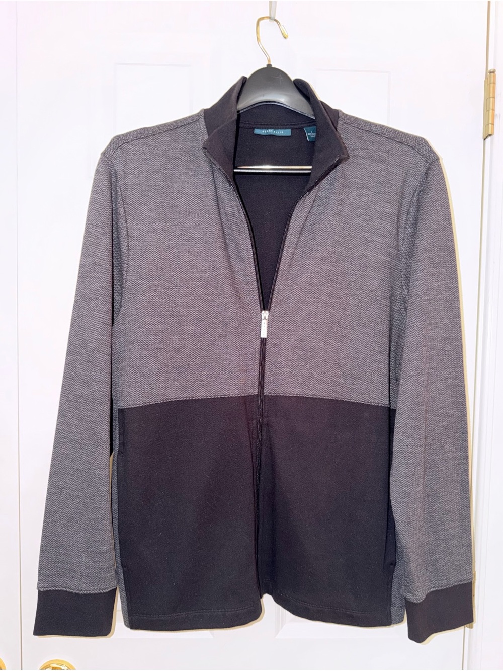 Perry Ellis Two-Tone Gray and Black Zip-Up Sweater